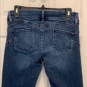 NY&Co SOHO Curve creator ankle jeans